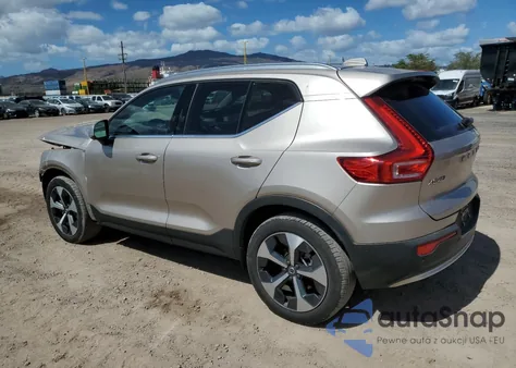 2024 Volvo Xc40 Plus z USA, uszkodzony, nr VIN YV4L12UE0R2323944